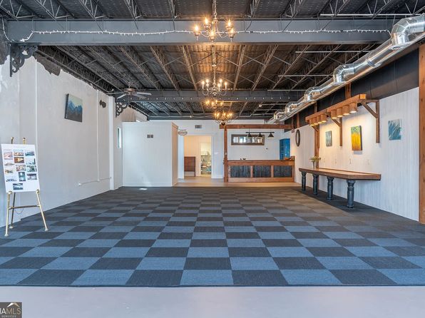 11 N Sage St, Toccoa, GA 30577 – studio rental in Toccoa