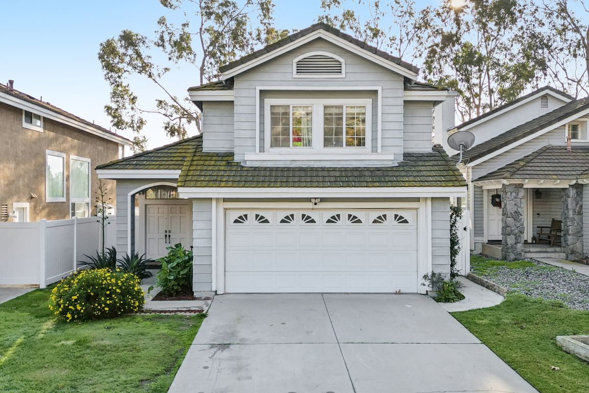 Mountain Ct-S0901-001.jpg