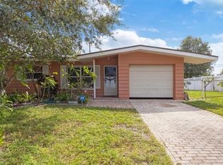 3198 Huntington Dr, Largo, FL 33771