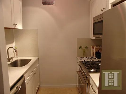 Sold by Halstead Real Estate | media 20