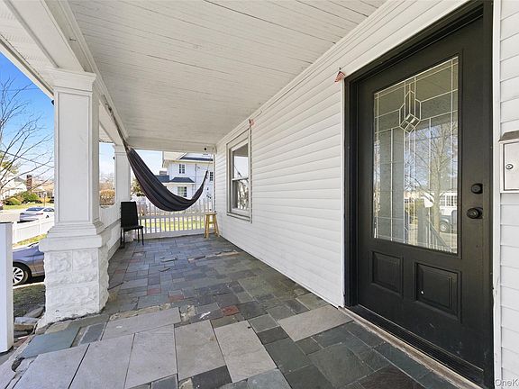 4th image of 116 Oak Avenue