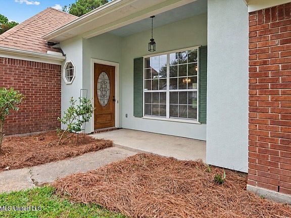 5th image of 518 Huntington Dr