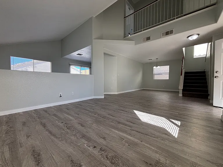 8420 Aspenbrook Ave — Photo 3