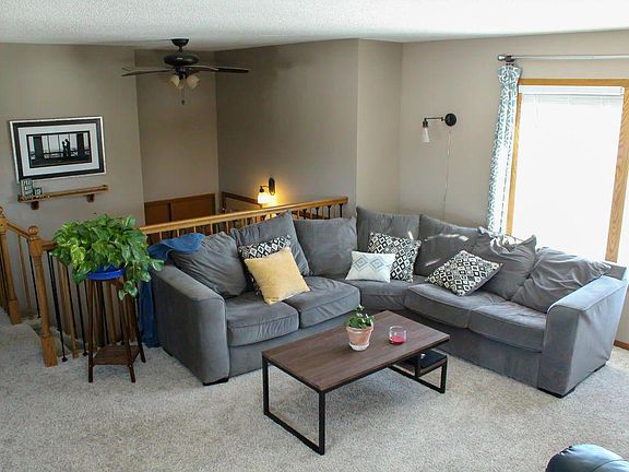 3rd image of 2838 Village Green Dr