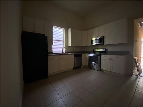 5th image of 224 S Gayoso St
