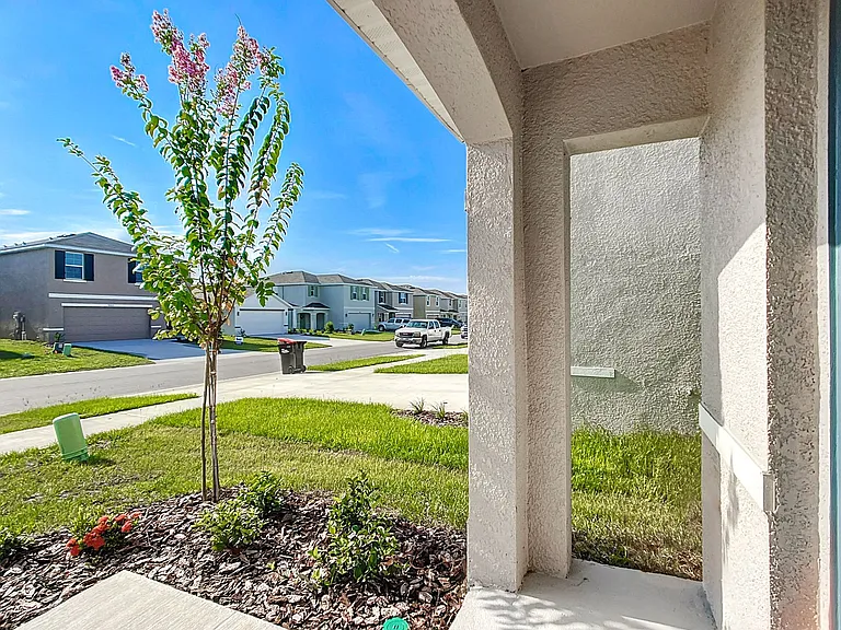 8656 45th Ct — Photo 9