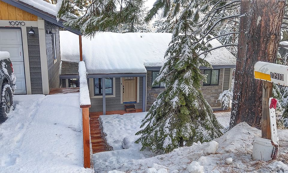 2nd image of 10910 Palisades Dr