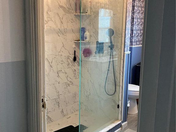 5th image of 258 Lafayette Ave