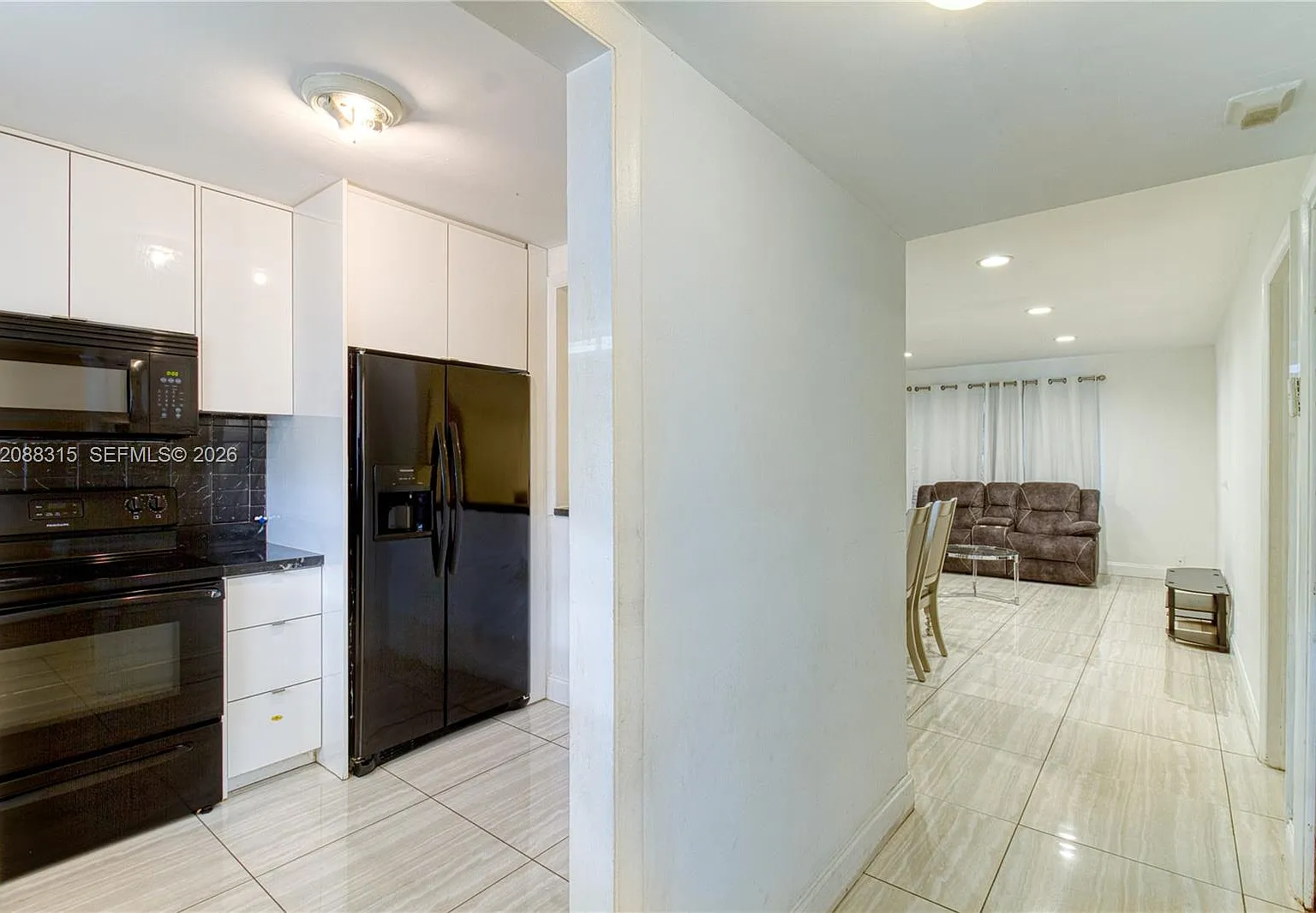 Oak Hills Condo No Iii — Photo 2