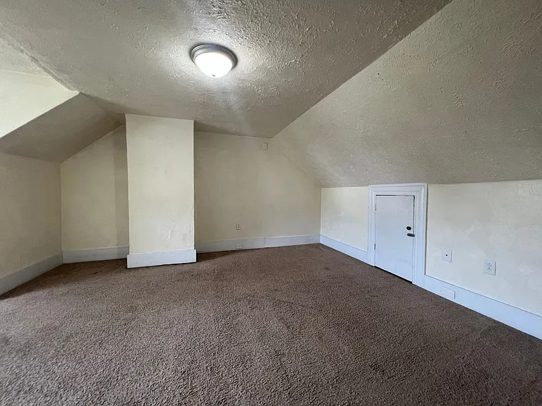 2414 Patterson St — Photo 17