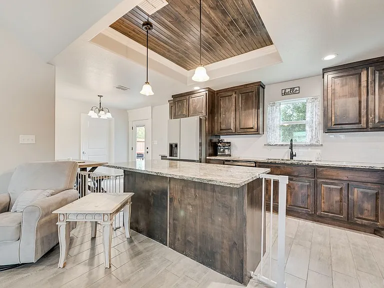 2601 Houston Ct — Photo 15