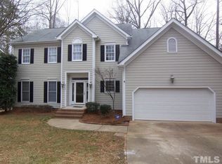 8712 Bluff Pointe Ct, Raleigh, NC 27615