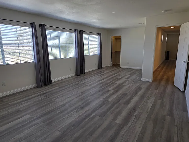40980 Bankhall St — Photo 12