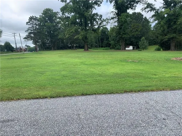 5110 Highway 89 Rd, Walnut Cove, NC 27052