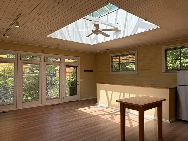 Entry / main living area