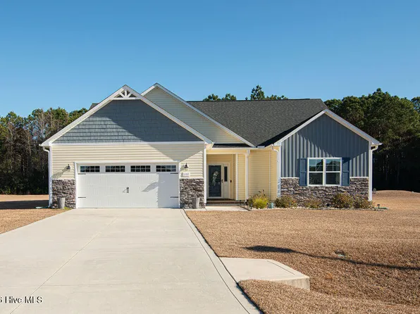 111 Baymeade Court, Peletier, NC 28584