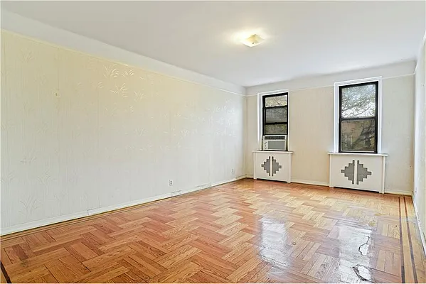 Sold by LG Fairmont Group | media 16