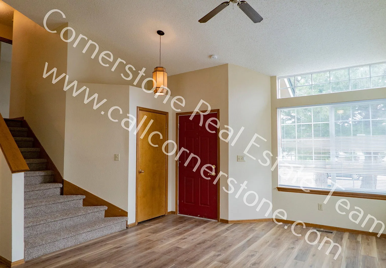 3 bed, 2.5 bath, 1680 sqft, $2,222 — Photo 2
