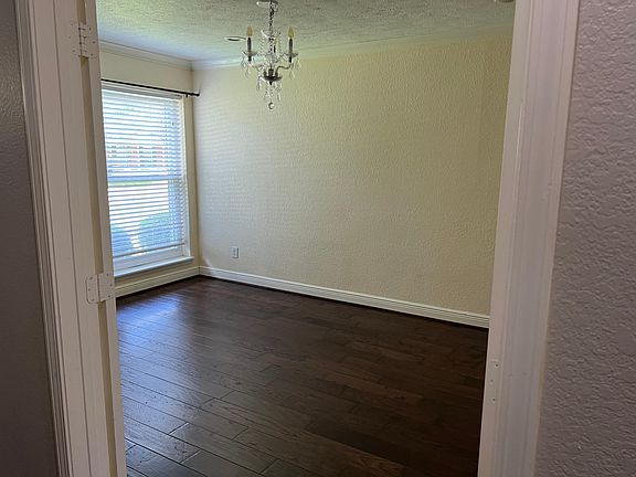 4th image of 5023 Kingfisher Dr