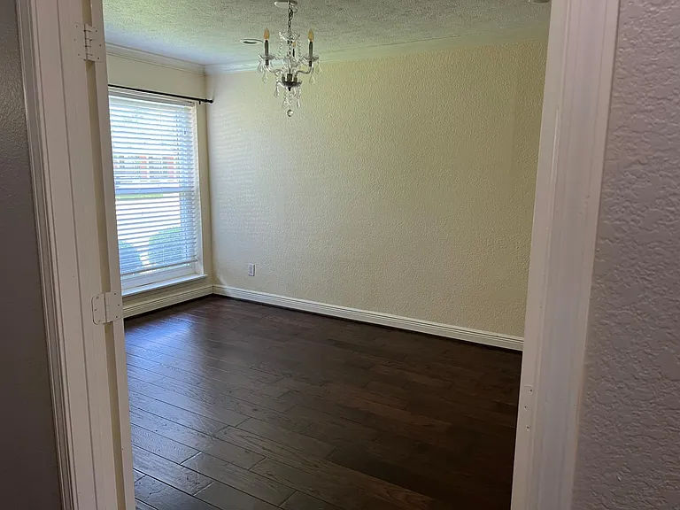 5023 Kingfisher Dr — Photo 4