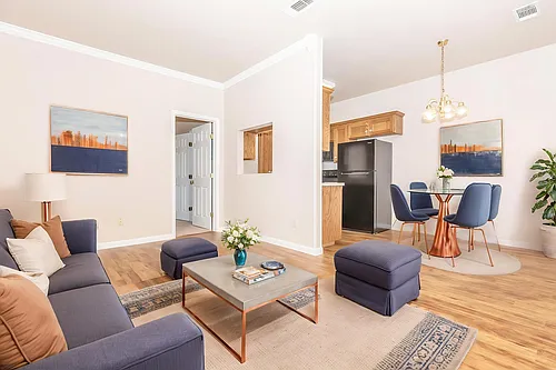 Saddlebrook Manor Photo 1