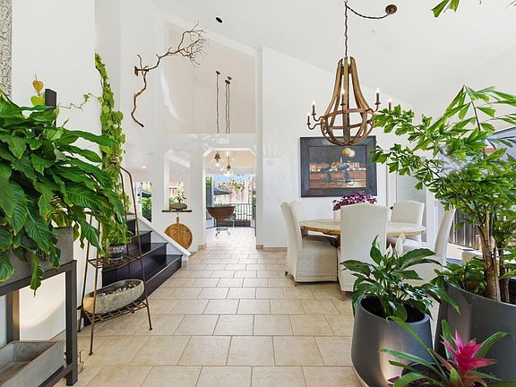 5th image of 2442 Wine Country Avenue