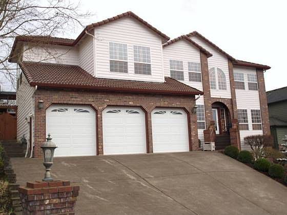 1st image of 1416 NW Gregory Dr