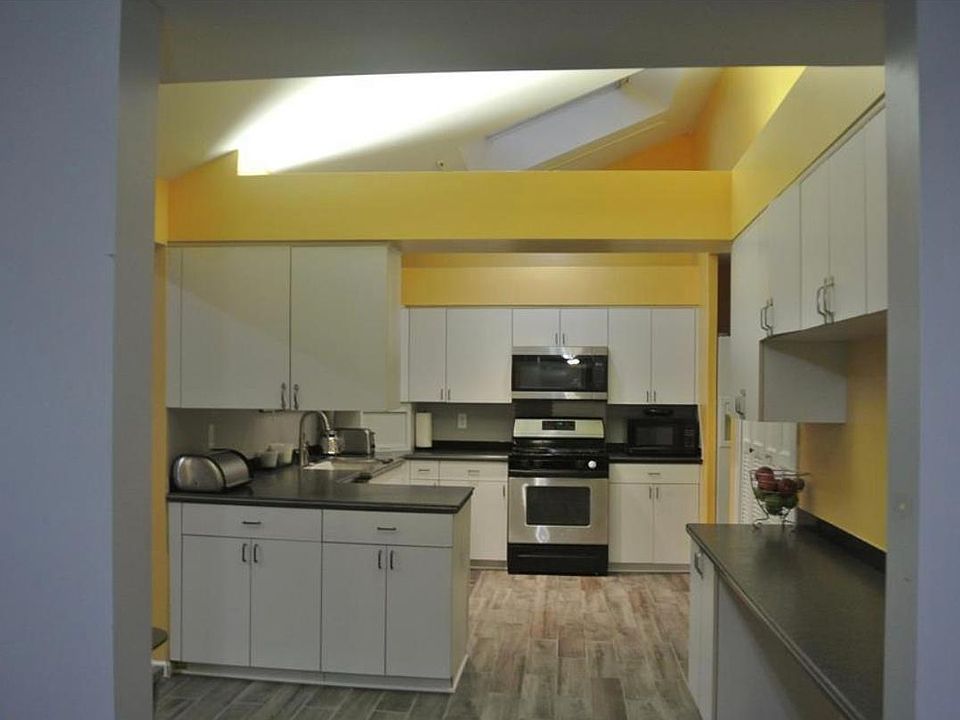 1st image of 4248 Roosevelt Blvd