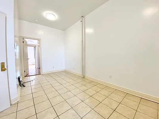 Rented by Compass | media 13