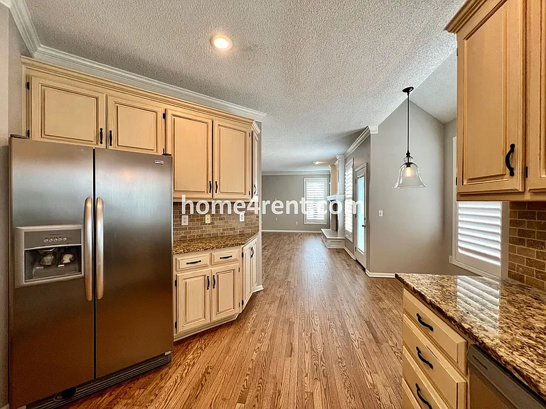 14068 W 147th Pl — Photo 17