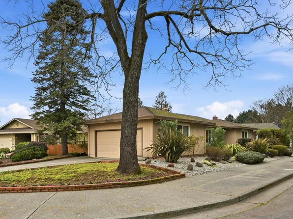 1808 Sherwood Court, Santa Rosa, CA 95405
