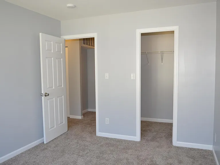 9852 Brookridge Ct — Photo 11