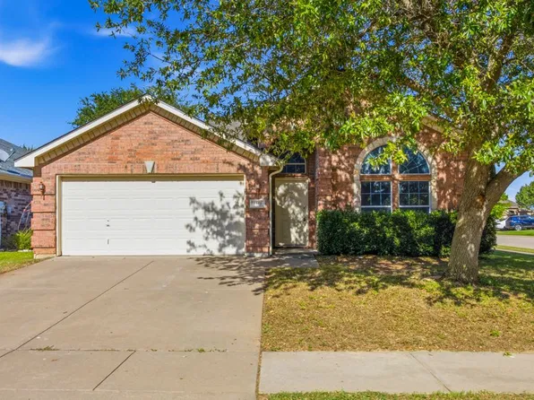 8377 Edgepoint Trl, Hurst, TX 76053