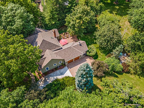 2nd image of 36W628 Oak Hill Dr