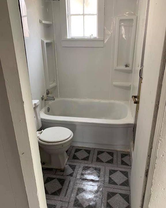 2nd image of 413 S 7th St