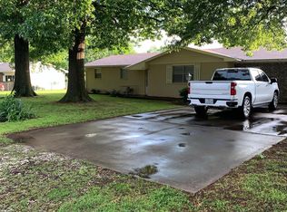 157 S Angus Ln, Farmington, AR 72730