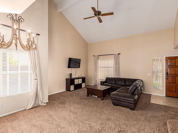 5th image of 3216 E Tanglewood Dr