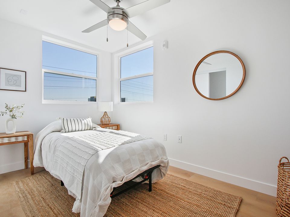 1st image of 4325 S Main St #401