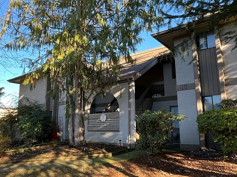 3044 Clearbrook Rd — Photo 38