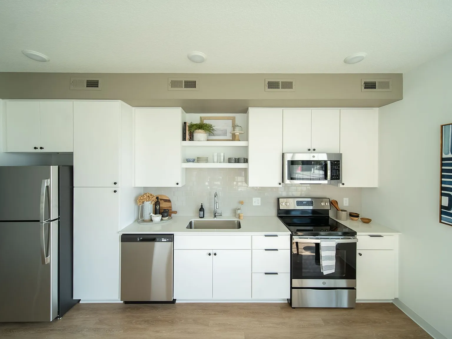 District Lofts Apartments — Photo 3