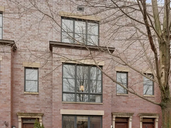 1717 W Schubert Ave, Chicago, IL 60614