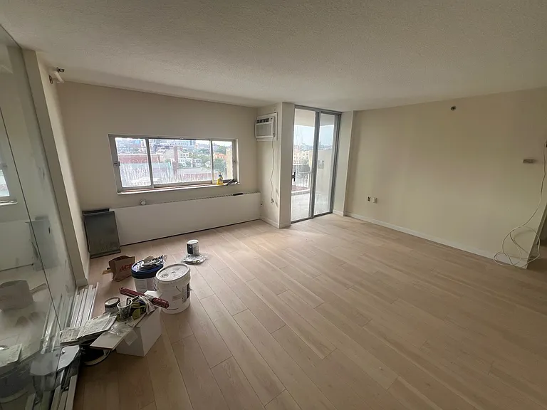 873 Massachusetts Ave — Photo 16
