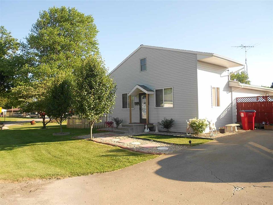1st image of 907 Sycamore Dr