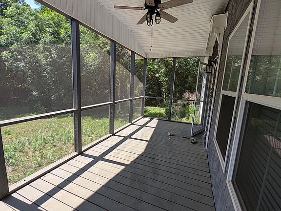 3rd image of 72 Farm Ln