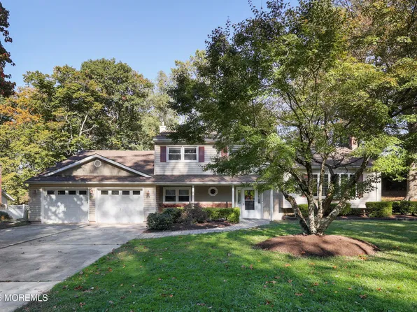 201 Heights Terrace, Middletown, NJ 07748