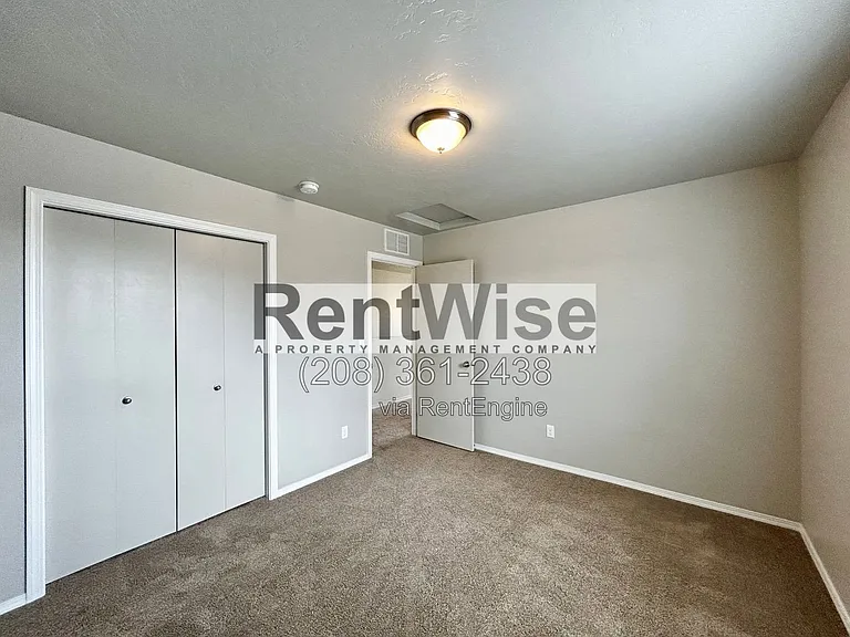 119 E Walcott Lake Dr — Photo 15