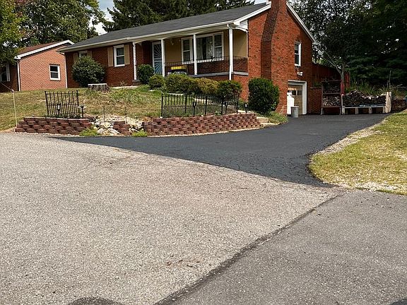 3rd image of 11901 Phylane Dr