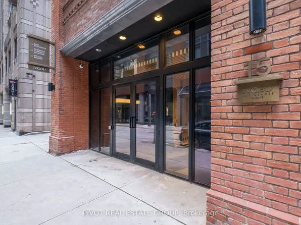15 Mercer St #4502, Toronto, ON M5V 0T8