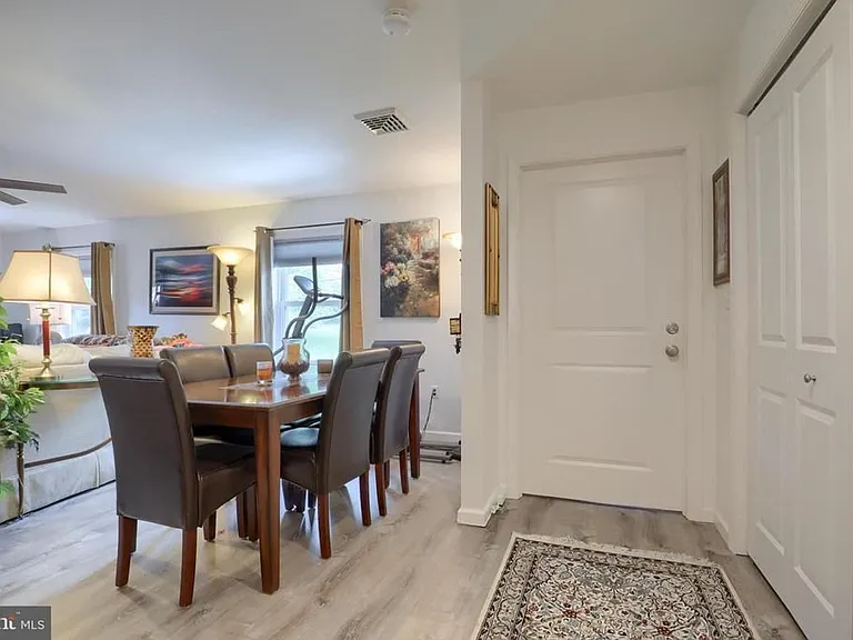 1500 Wilson Ave — Photo 59