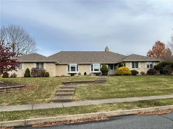 3782 Chris Dr, Emmaus, PA 18049